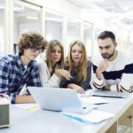 Vinkkejä verkkoyrityksen perustamiseen Vinkkejä verkkoyrityksen perustamiseen