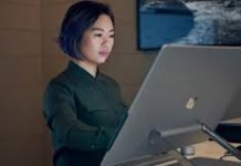 Kaipaatko viihdykettä kahvitauolle? Kaipaatko viihdykettä kahvitauolle?